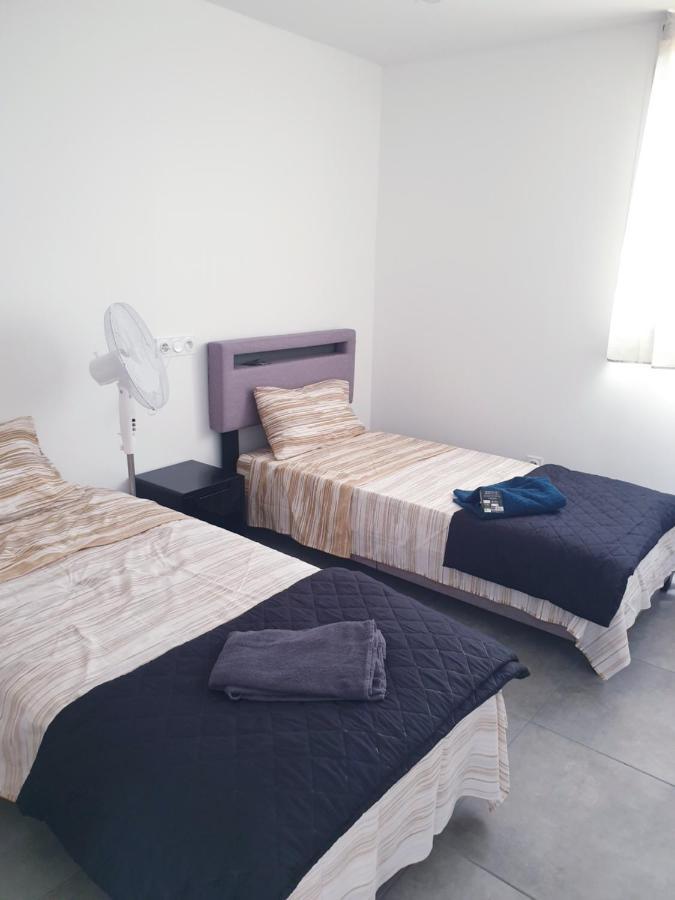 Big Flat Sea Vieuw 95 M2 5 Rooms Near Airport 5 Min Train 3 Min And Tram On Site, Beach 7 Min, 2 Showers And 2 Toilets , Neuf Grand Appartement 95 M2 5 Chambres Proche Aeroport 5 Min Train 3 Min Et Tramway Sur Place, Plage 7 Min 2 Douches Et 2 Wc Vue Nizza Exterior foto