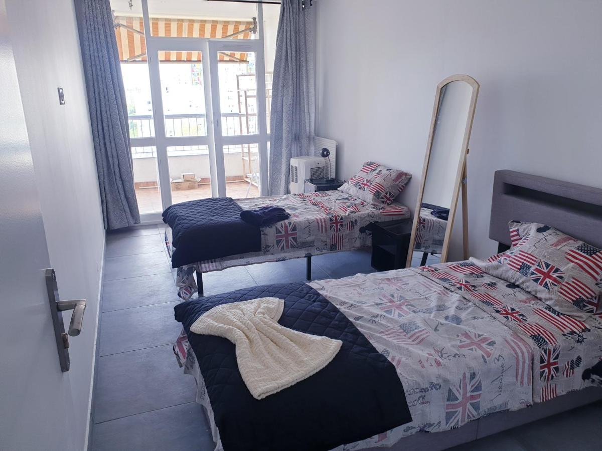 Big Flat Sea Vieuw 95 M2 5 Rooms Near Airport 5 Min Train 3 Min And Tram On Site, Beach 7 Min, 2 Showers And 2 Toilets , Neuf Grand Appartement 95 M2 5 Chambres Proche Aeroport 5 Min Train 3 Min Et Tramway Sur Place, Plage 7 Min 2 Douches Et 2 Wc Vue Nizza Exterior foto
