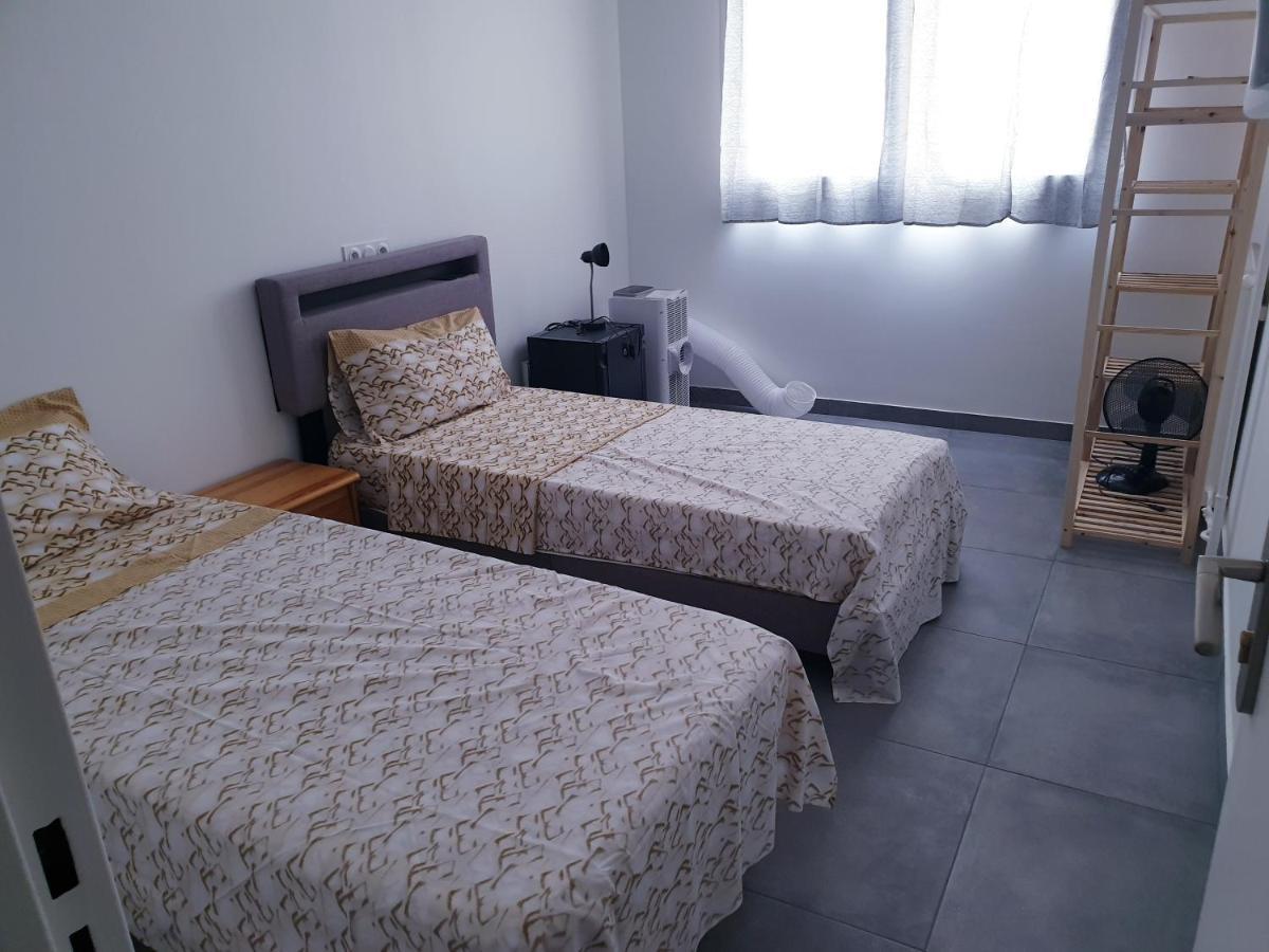 Big Flat Sea Vieuw 95 M2 5 Rooms Near Airport 5 Min Train 3 Min And Tram On Site, Beach 7 Min, 2 Showers And 2 Toilets , Neuf Grand Appartement 95 M2 5 Chambres Proche Aeroport 5 Min Train 3 Min Et Tramway Sur Place, Plage 7 Min 2 Douches Et 2 Wc Vue Nizza Exterior foto