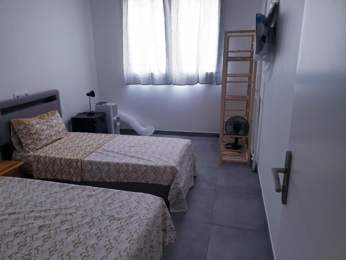 Big Flat Sea Vieuw 95 M2 5 Rooms Near Airport 5 Min Train 3 Min And Tram On Site, Beach 7 Min, 2 Showers And 2 Toilets , Neuf Grand Appartement 95 M2 5 Chambres Proche Aeroport 5 Min Train 3 Min Et Tramway Sur Place, Plage 7 Min 2 Douches Et 2 Wc Vue Nizza Exterior foto