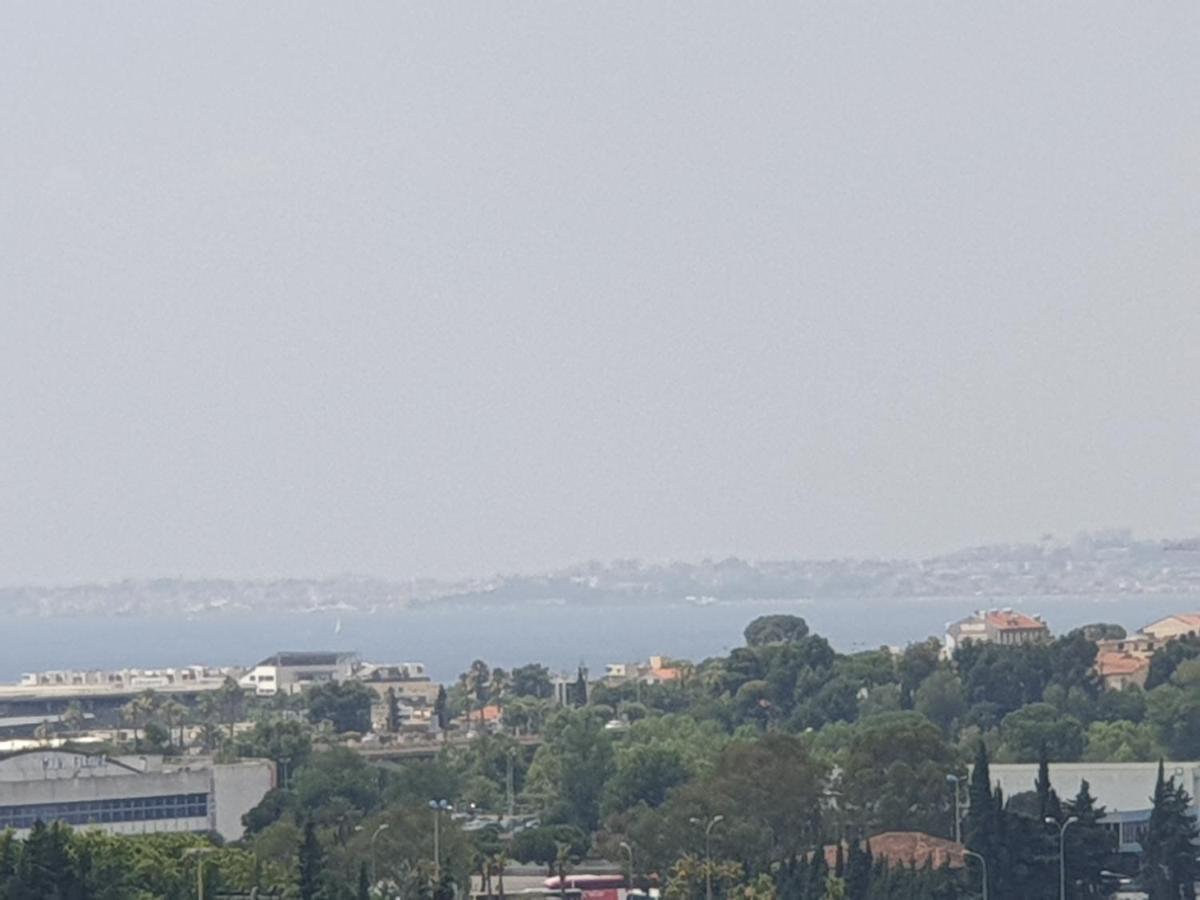 Big Flat Sea Vieuw 95 M2 5 Rooms Near Airport 5 Min Train 3 Min And Tram On Site, Beach 7 Min, 2 Showers And 2 Toilets , Neuf Grand Appartement 95 M2 5 Chambres Proche Aeroport 5 Min Train 3 Min Et Tramway Sur Place, Plage 7 Min 2 Douches Et 2 Wc Vue Nizza Exterior foto